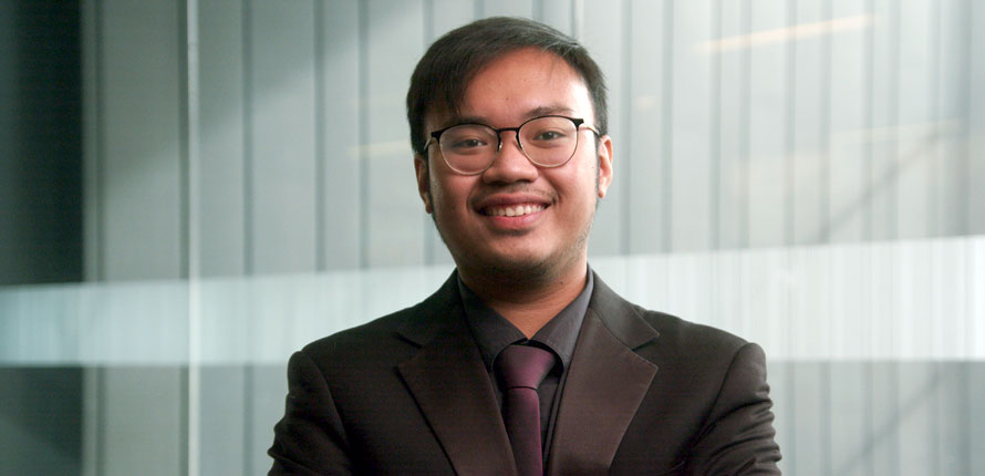 Student in Lazaridis Hall