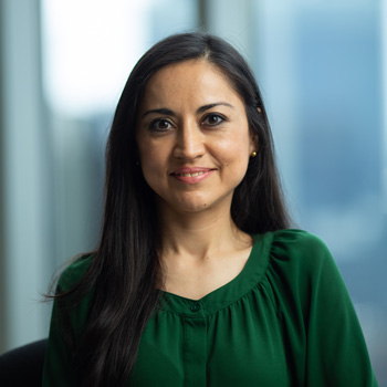 headshot of Damaris Puga